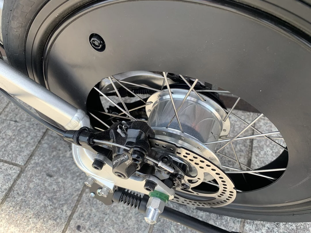 IRUKAの後輪ギア